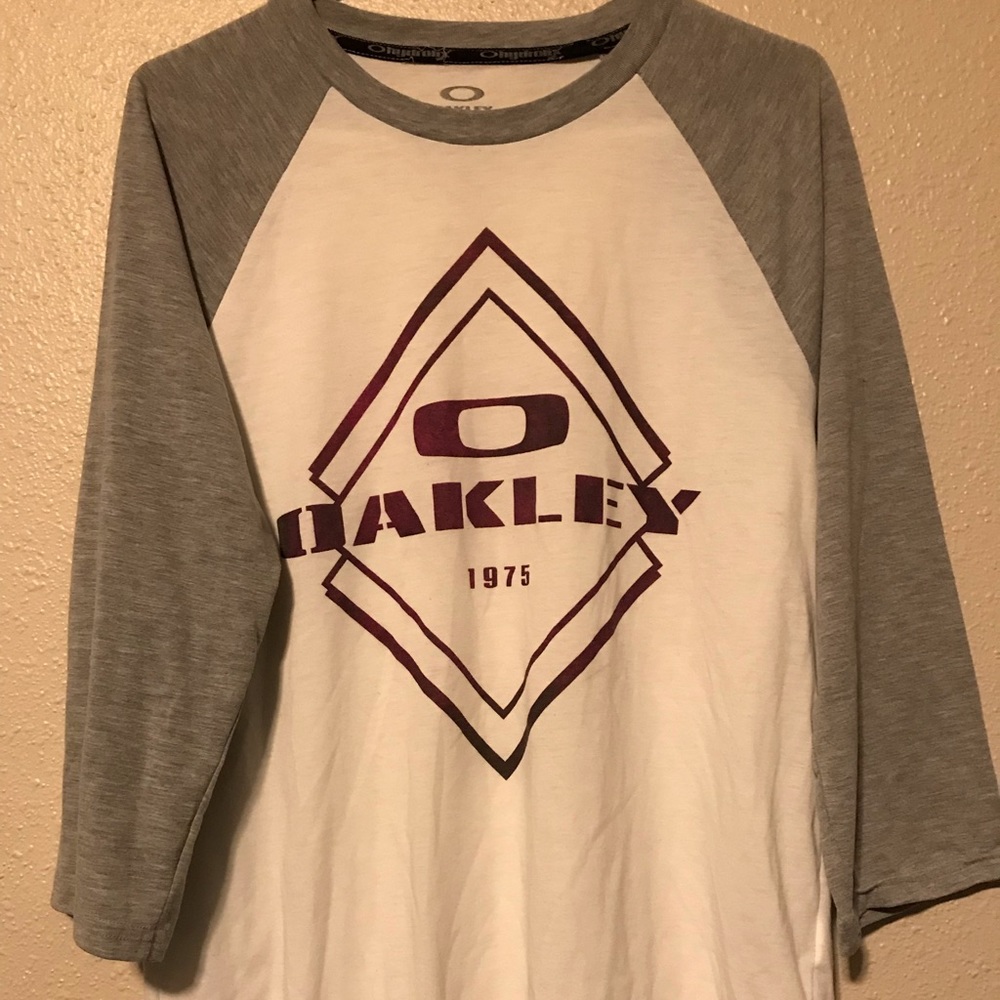 Oakley Long Sleeve Tee. Classic. Size Large.